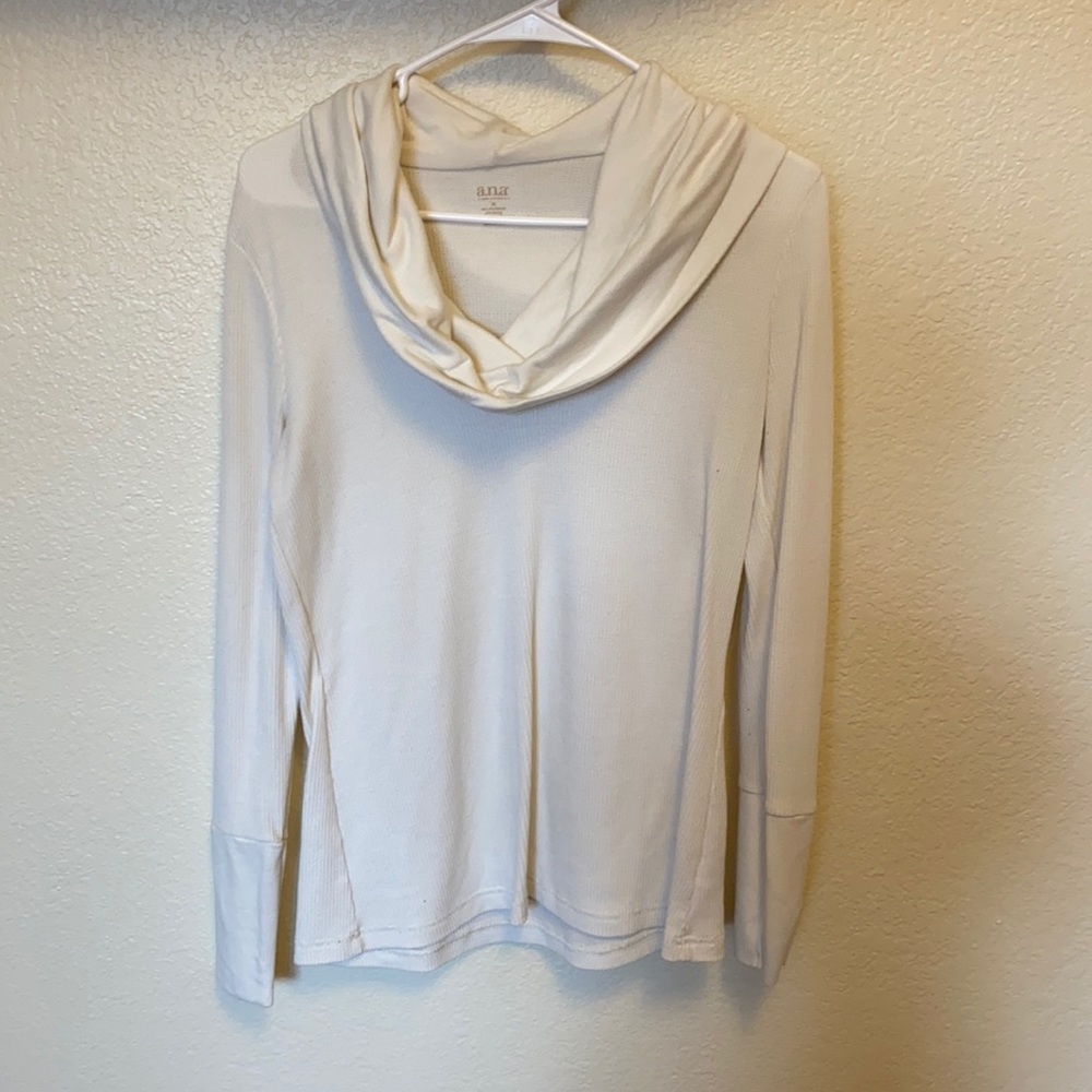 White waffle cowl neck